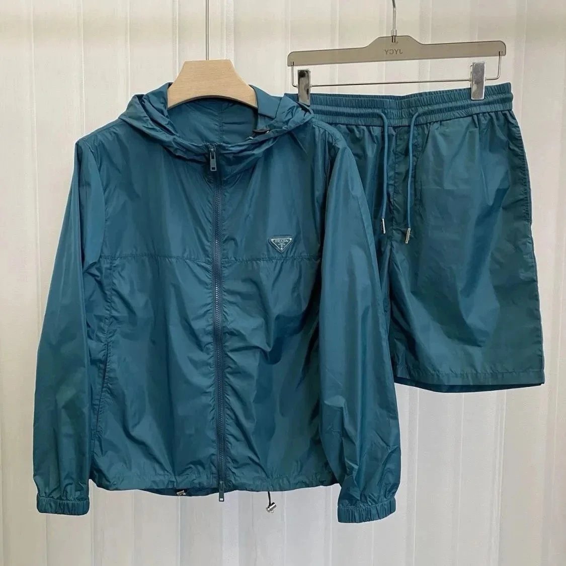 18- Pre sale for 10 days